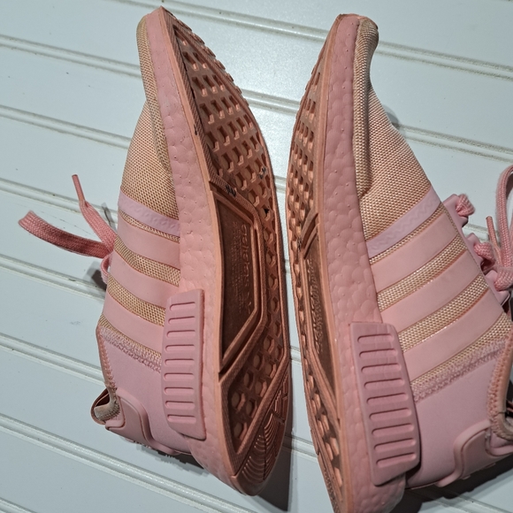 Adidas  NMD R1 - Picture 6 of 13